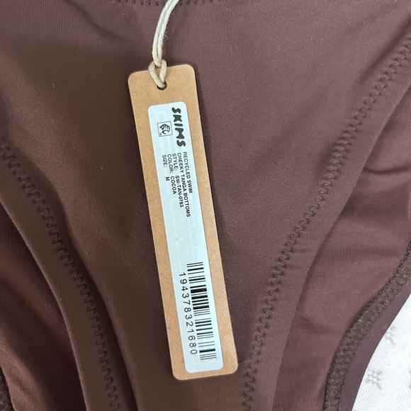 Skims NWT Cheeky tanga cocoa swimsuit bottoms medium - Picture 3 of 5